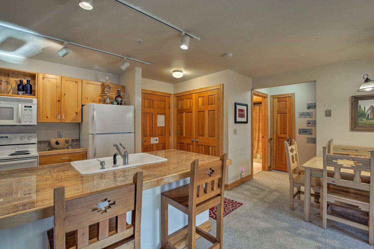 Cozy With Hot Tub And Shuttle Service