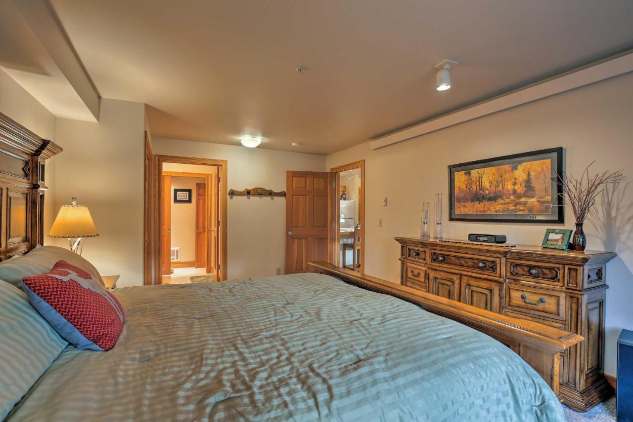 Cozy With Hot Tub And Shuttle Service Apartment